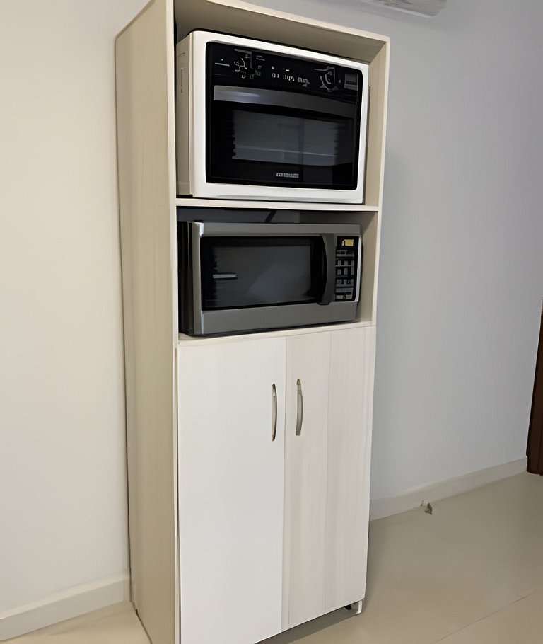 Habitação ampla com 4 camas e cozinha equipada