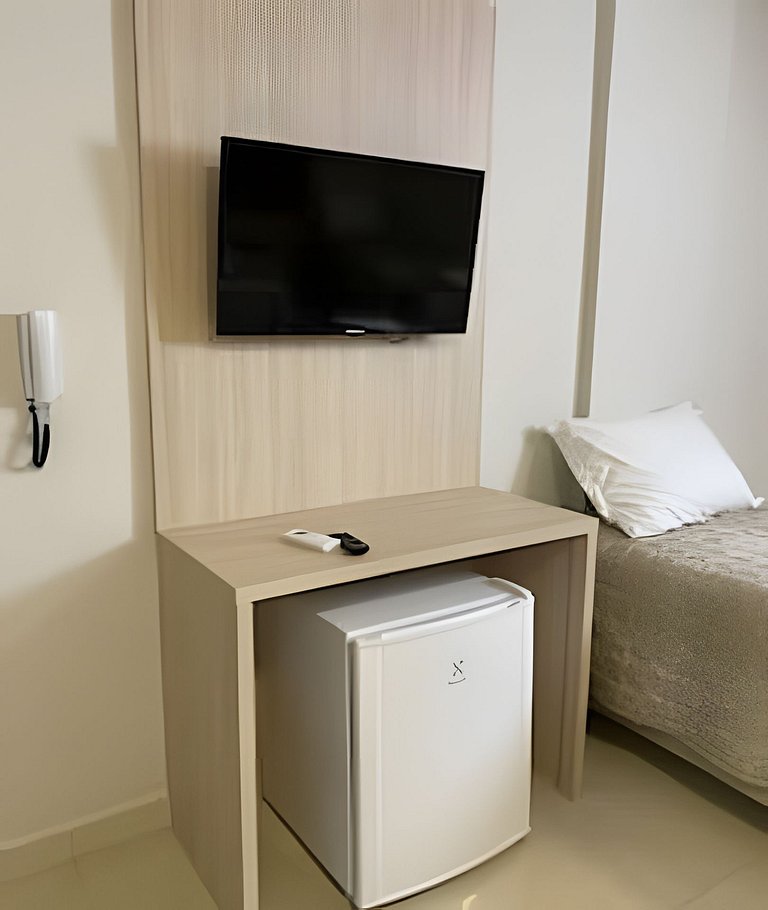 Habitação ampla com 4 camas e cozinha equipada